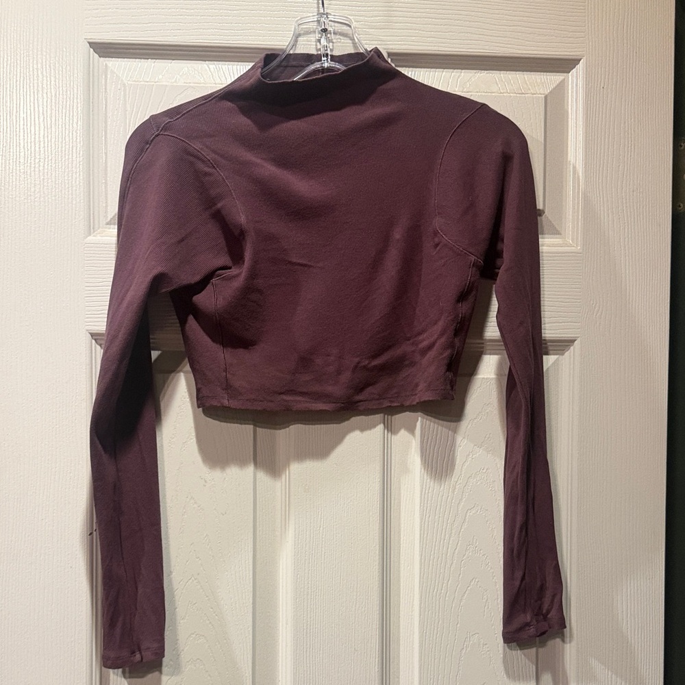 Mono B mock neck crop top